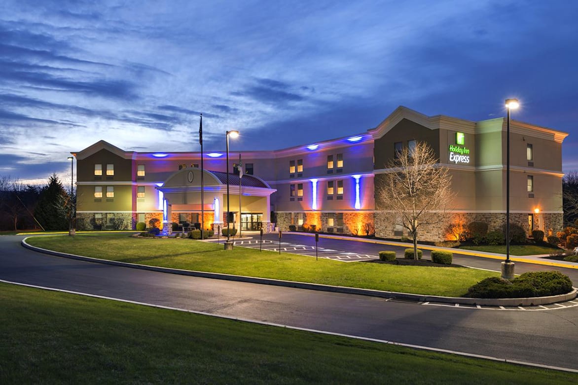 Holiday Inn Express Harrisburg NE