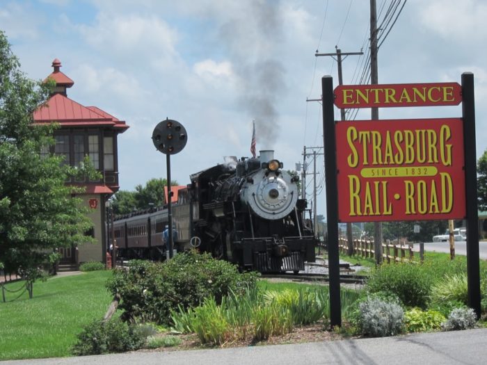 strasburg railroad station